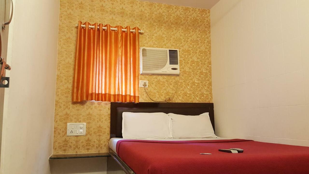 Hotel Al Mehraj Bombay Exterior foto